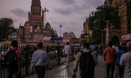 India supera a Hong Kong y se convierte en el séptimo mercado bursátil más grande del mundo