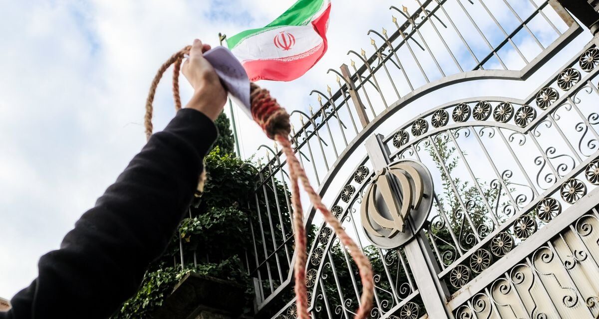 Irán ejecuta a tres hombres y una mujer condenada por espiar para Israel |  internacional