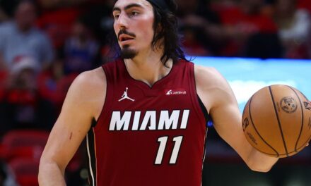 Jaime Jáquez Jr. lleva al Miami Heat a superar a los Philadelphia 76ers