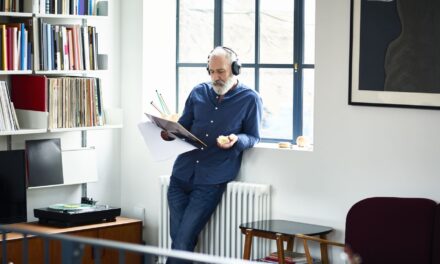 Jefe de ventas de anualidades durante un año récord.  Qué saber antes de comprar uno