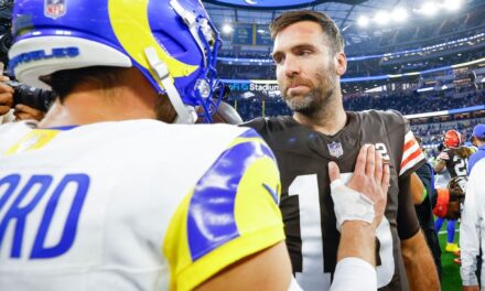 Joe Flacco impulsado por su familia mientras los Browns persiguen la candidatura a los playoffs de la AFC