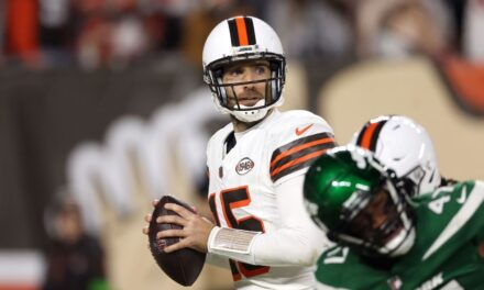 Joe Flacco y los Browns manejan a los Jets por un lugar en los playoffs
