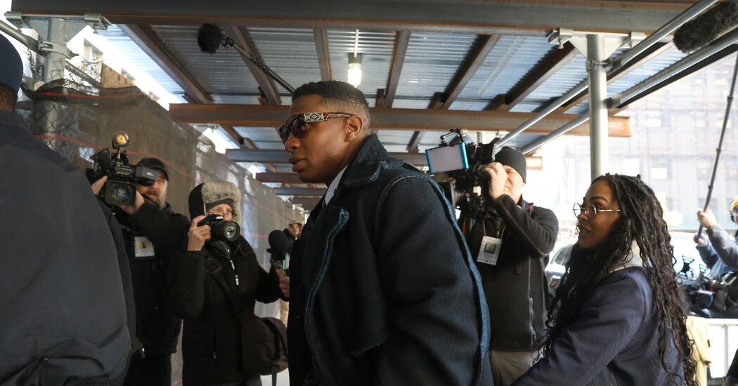 Jonathan Majors declarado culpable de agresión y acoso en juicio en Nueva York