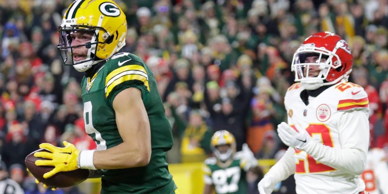 Jordan Love y Christian Watson conectan para segundo TD en 'SNF'