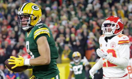 Jordan Love y Christian Watson conectan para segundo TD en 'SNF'