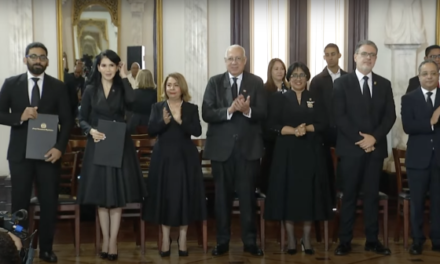 Juramentación de 5 los nuevos jueces TC (vídeo) – Remolacha