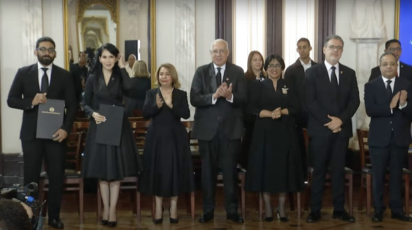 Juramentación de 5 los nuevos jueces TC (vídeo) – Remolacha