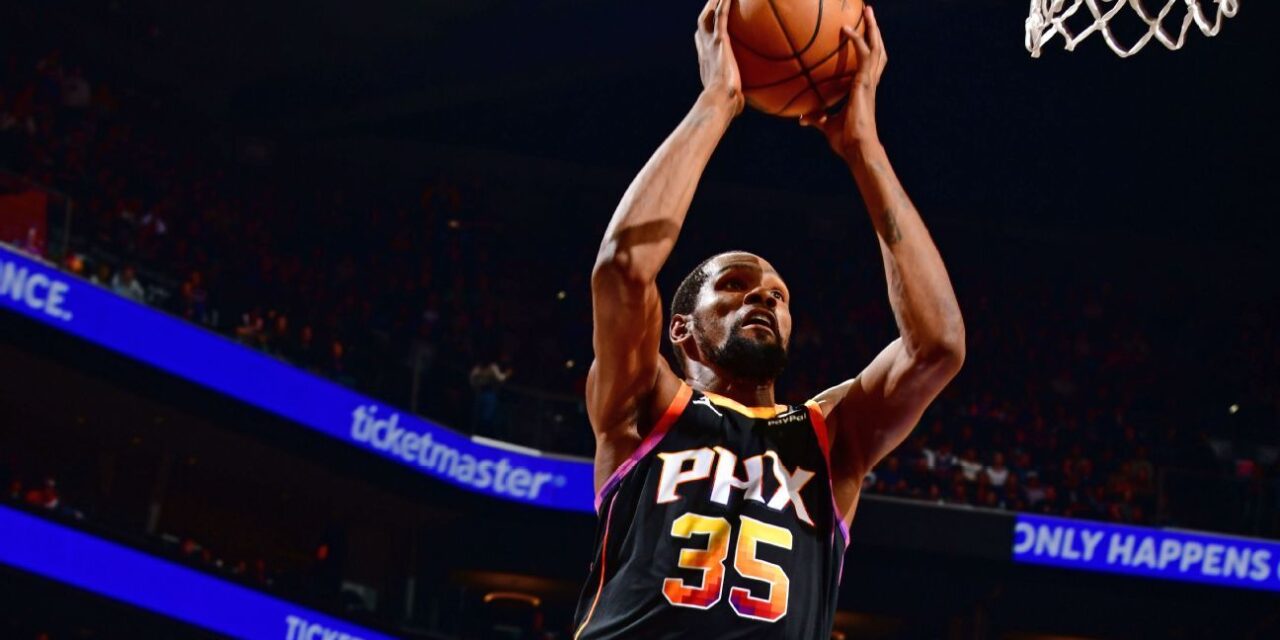 Kevin Durant de los Suns supera a Moses Malone, ahora décimo anotador de todos los tiempos