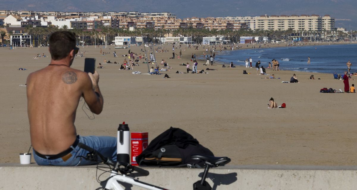 La España peninsular rompe su techo del calor en diciembre: 29,9° en Málaga y Coín |  España