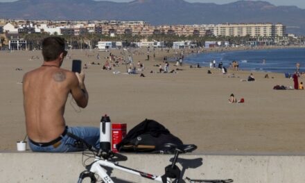 La España peninsular rompe su techo del calor en diciembre: 29,9° en Málaga y Coín |  España
