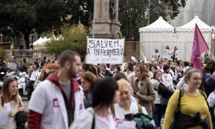 La Generalitat exhibe un aumento salarial de 5.000 euros anuales para desactivar la huelga de enfermeras |  Cataluña |  España
