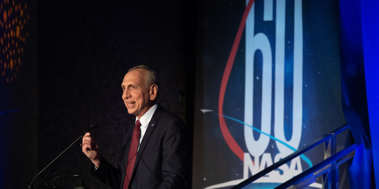 La NASA honra a Steve Jurczyk, ex administrador interino y líder espacial