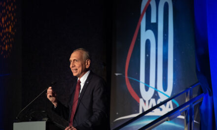 La NASA honra a Steve Jurczyk, ex administrador interino y líder espacial