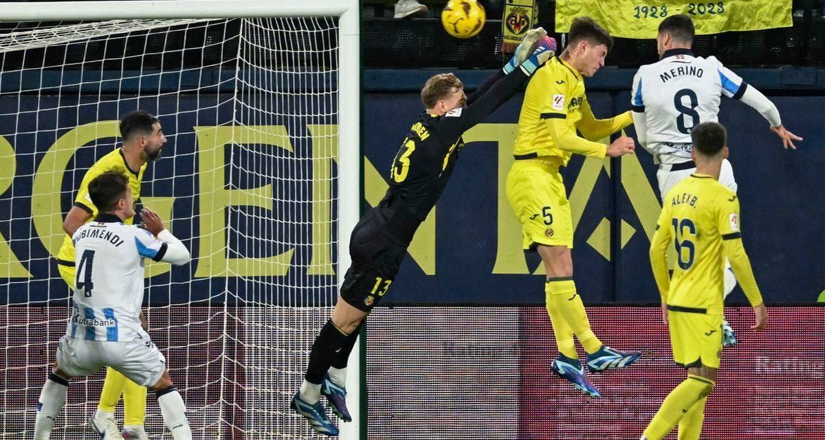 La Real hace jirones al Villarreal en diez minutos |  Fútbol |  Deportes