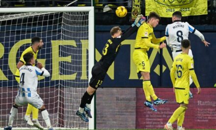 La Real hace jirones al Villarreal en diez minutos |  Fútbol |  Deportes