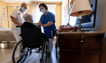 La auditoría de la Contraloría dice que el estado tiene trabajo que hacer en los hogares de ancianos