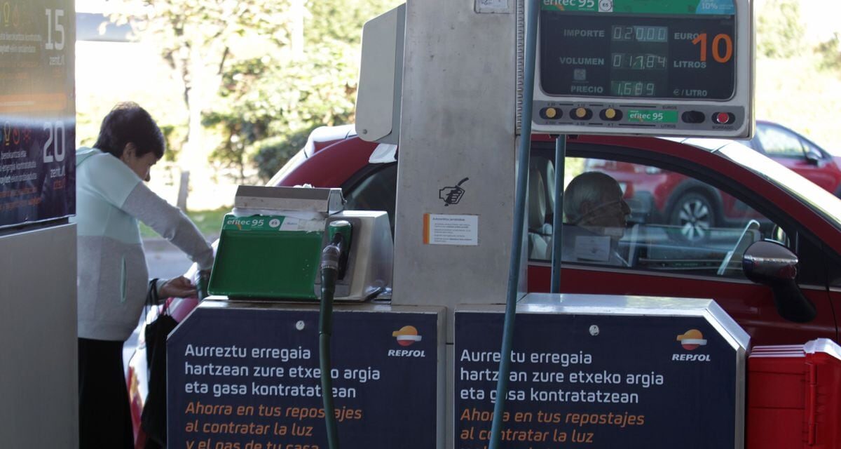 La gasolina cierra 2023 con el precio más barato en casi dos años |  Economía