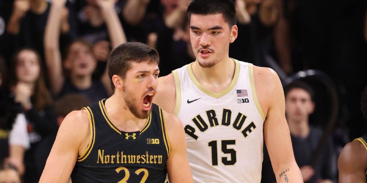 La gran noche de Buie lleva a Northwestern a superar nuevamente al No. 1 Purdue