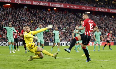 La intensidad del Athletic descose al Atlético en San Mamés |  Fútbol |  Deportes
