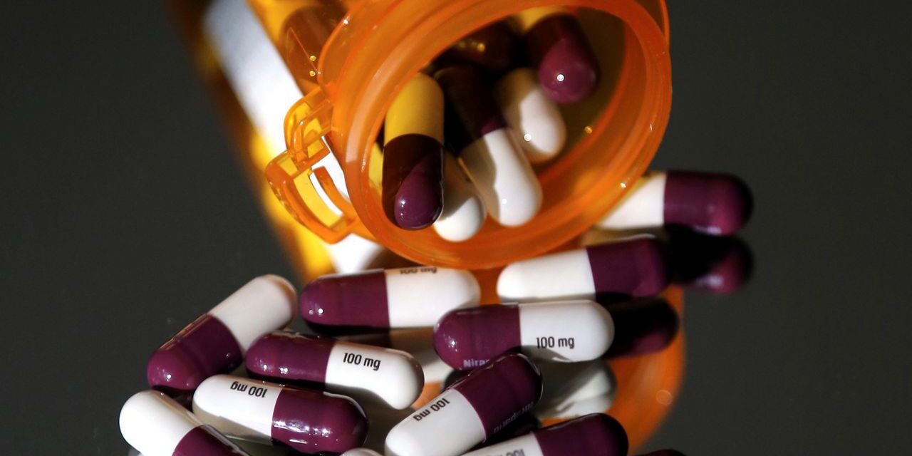 Las compañías farmacéuticas deben reembolsos a Medicare por docenas de medicamentos