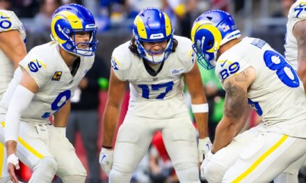 Las dos mejores defensas de la NFL esperan a los Rams en medio del impulso de los playoffs