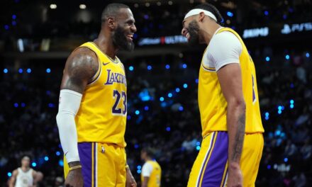 LeBron James gana el MVP del torneo de temporada;  'sin celos' de Anthony Davis