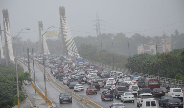 Llueve fuerte este martes en SD y otras zonas de Rep. Dominicana |  AlMomento.net