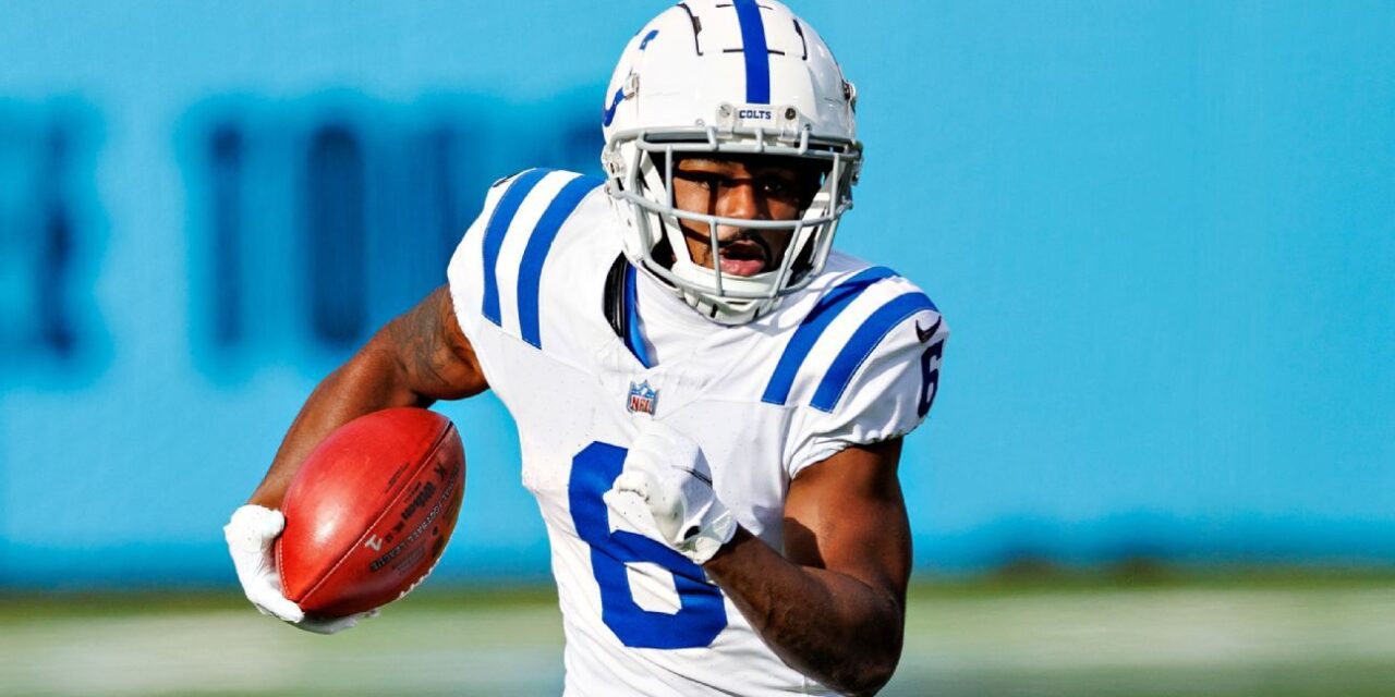 Los Colts suspenden al WR Isaiah McKenzie y al CB Tony Brown por 3 juegos