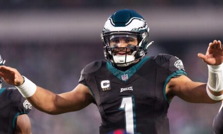 Los Philadelphia Eagles aguantan para vencer a los NY Giants en Navidad