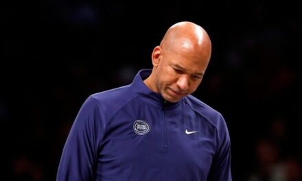 Los Pistons igualan récord de una temporada con 26a derrota consecutiva