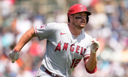 Los Reales se acercan a un acuerdo con OF Hunter Renfroe, según informes