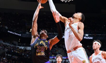 Los Spurs ponen fin a una racha de 18 derrotas y superan a los Lakers con su primera victoria desde el 2 de noviembre