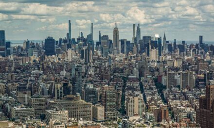 Los alquileres medios solicitados en Nueva York aumentaron un 9,3% este año, según un informe