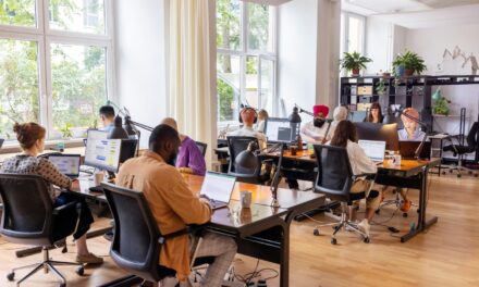 Los datos sobre empleo sugieren que el "aterrizaje suave" puede estar cerca, dicen economistas