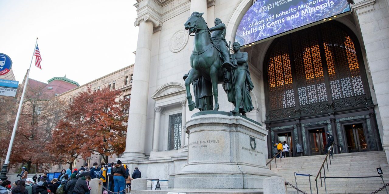 Los estudiantes pasan una semana en el Museo Americano de Historia Natural