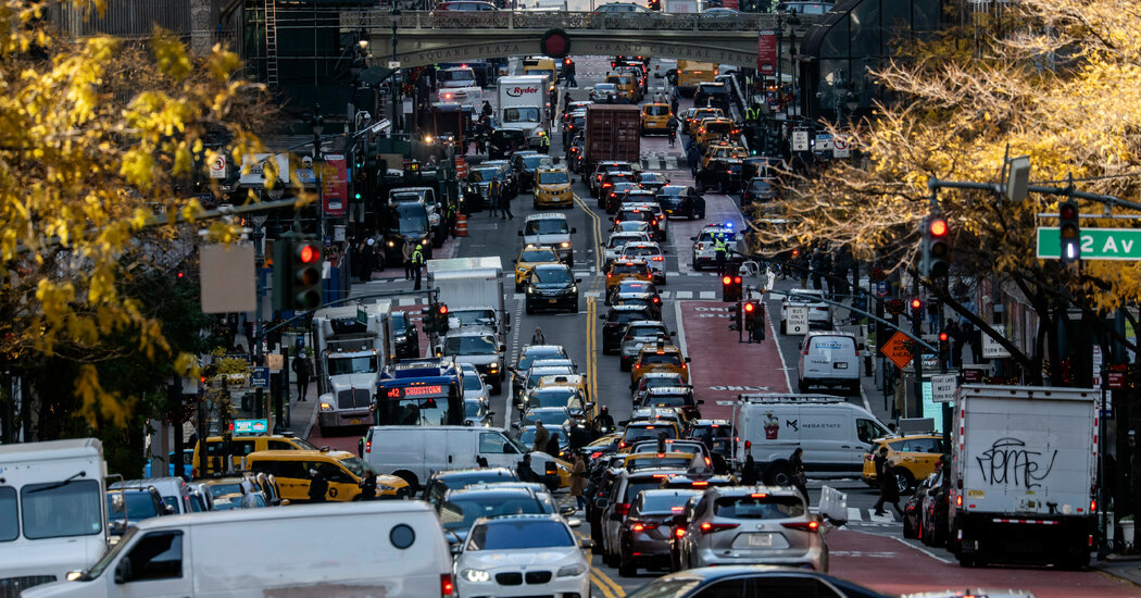 Los precios por congestión cambiarán el tráfico de Nueva York.  No a todo el mundo le gusta cómo.