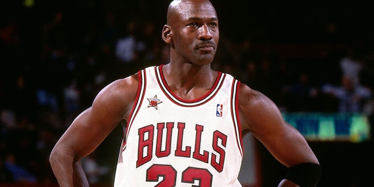 Michael Jordan encabeza la clase inaugural del Ring of Honor de los Bulls