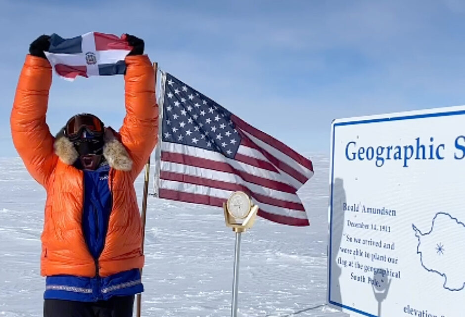 Montañista dominicana llega al Polo Sur (vídeo)