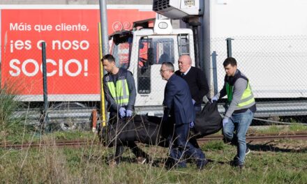 Muere un hombre en A Coruña por los disparos de la policía |  España