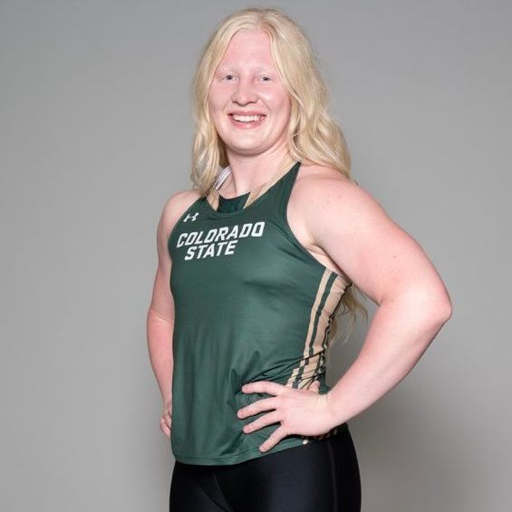 Mya, la hija de Brock Lesnar, muestra su propio atletismo