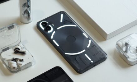 Nada podría lanzar un teléfono de gama media para enfrentarse al Google Pixel 8a