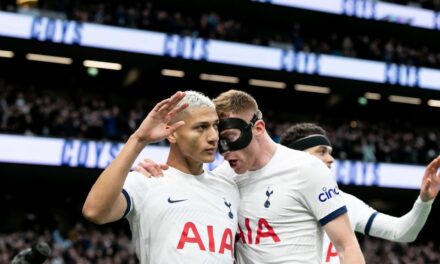 Noticias del fútbol europeo: Tottenham impresiona al Everton, Salah hace historia