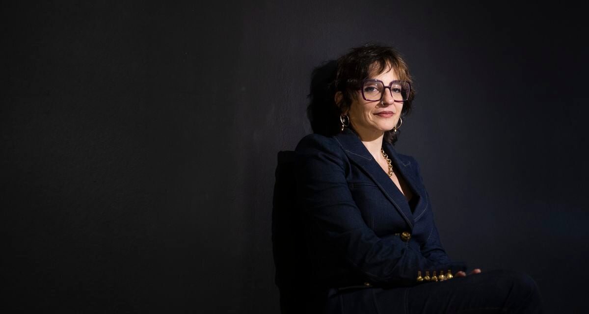 Orit Halpern: “¿Por qué ahora tiene que ser todo 'inteligente'?  ¿Por qué es algo que deseamos?”  |  Tecnología