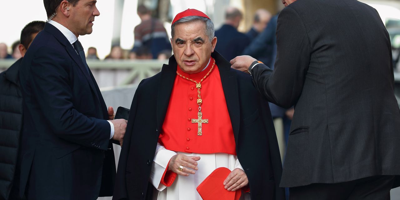 Podría haber sido Papa.  En cambio, podría ir a prisión.