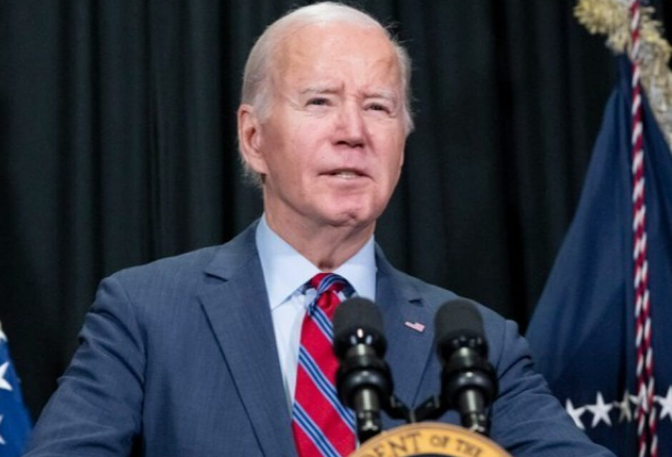 Popularidad de Biden en caída