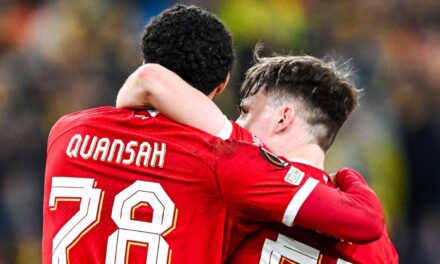 ’Q for Quansah' le da al Liverpool el AZ completo de goleadores