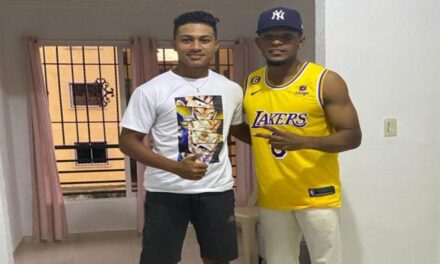 Rafael Álvarez: un talentoso pelotero cubano persigue su sueño en la República Dominicana