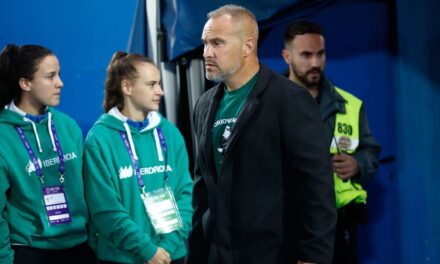 Randri García: La Federación de fútbol retira la licencia dos años al entrenador del Alhama por comportamientos “despectivos y humillantes” hacia las jugadoras |  sociedad