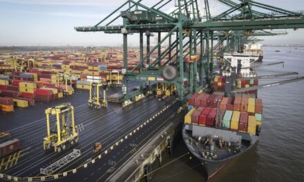 Repunte de precios del comercio marítimo por la crisis del mar Rojo: “Estamos en prealerta” |  Economía