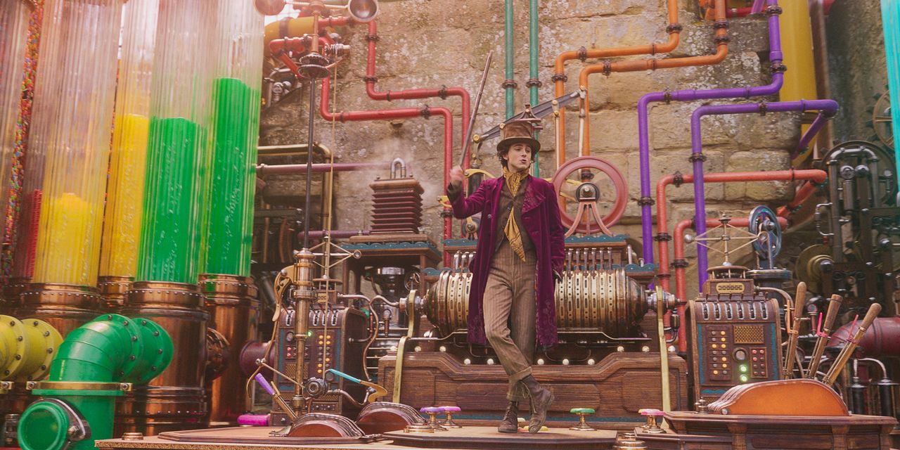 Reseña de 'Wonka': fantasía que necesita un Willy más salvaje
